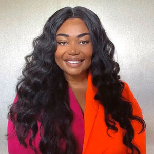 Meet your Posher, Whitney